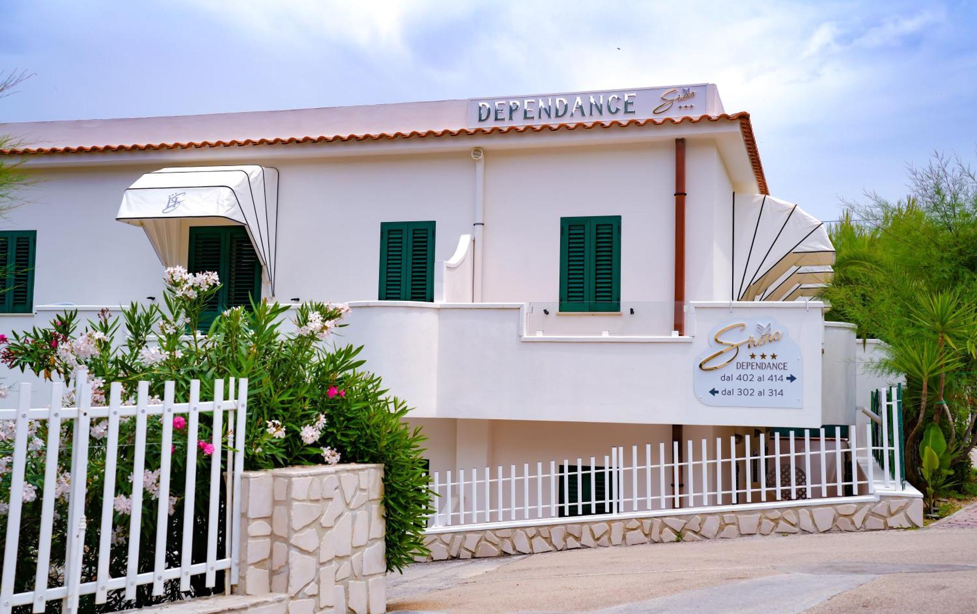 Hotel Sirena - Servizio spiaggia inclusive Peschici Esterno foto