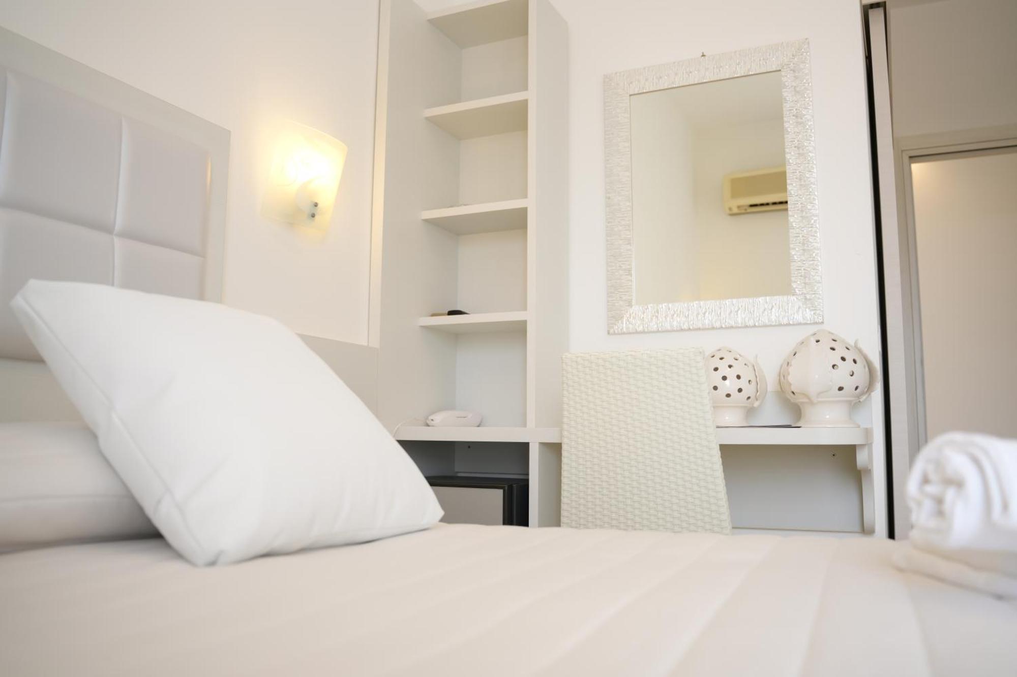 Hotel Sirena - Servizio spiaggia inclusive Peschici Esterno foto
