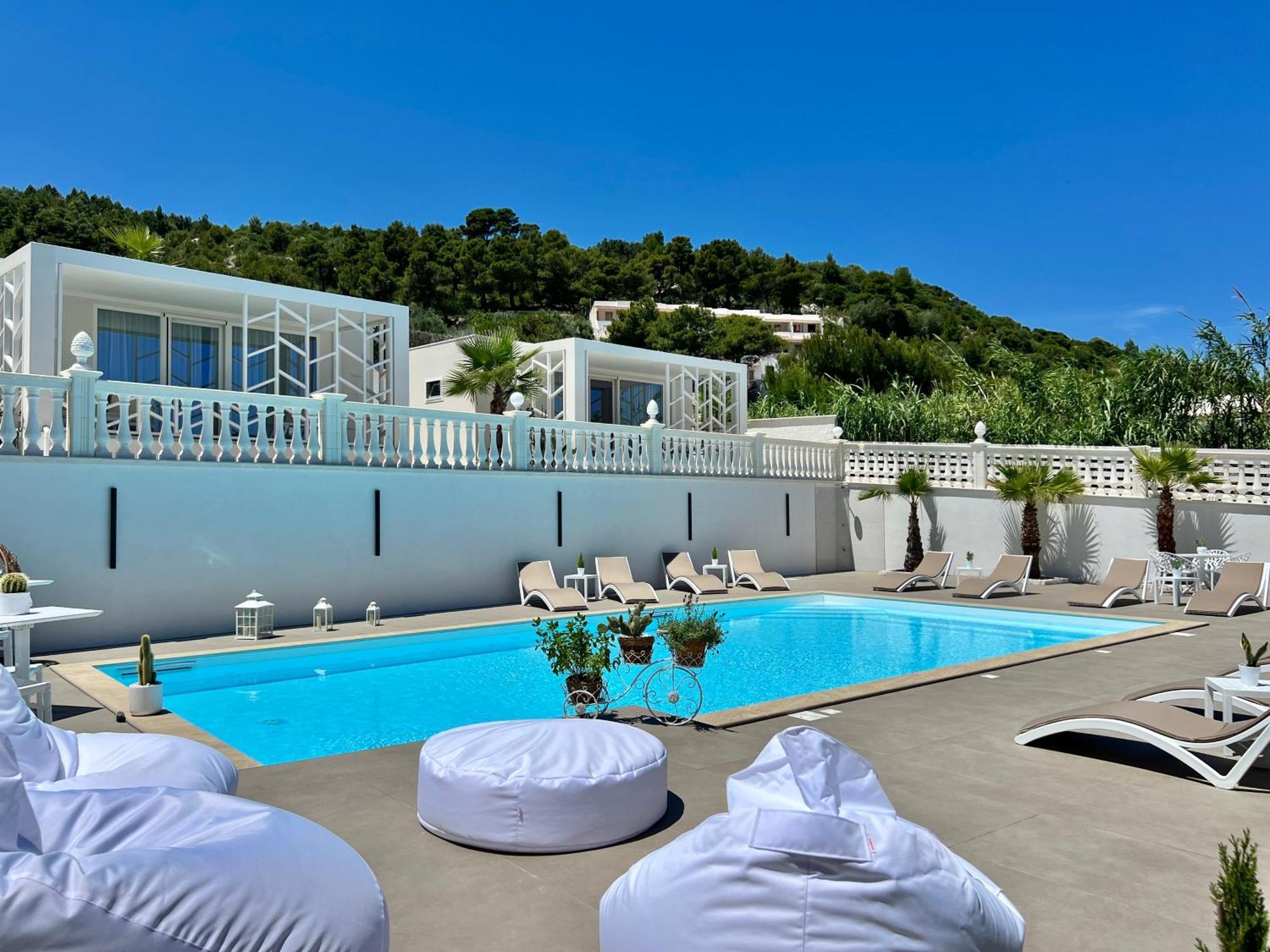 Hotel Sirena - Servizio spiaggia inclusive Peschici Esterno foto